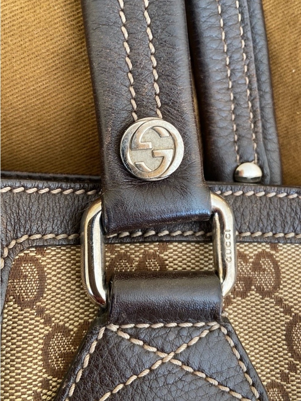 Gucci authentic vintage Canvas Tote with Leather Trim. - Picture 5 of 7